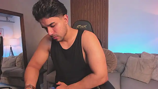 Snapshot of liam_collins21 chatting on 02/22/26, 11:45 liam collins21 online show from 02/22/26, 11:45