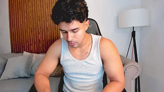 Snapshot of liam_collins21 chatting on 11/05/25, 11:57 liam collins21 online show from 11/05/25, 11:57