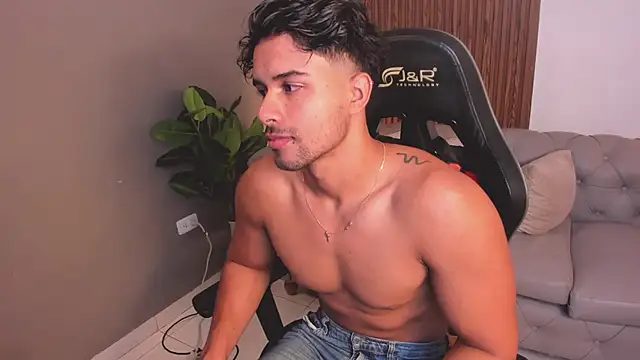 liam collins21 online show from 04/30/26, 11:50