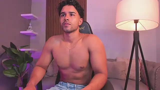 liam collins21 online show from 04/10/26, 12:01