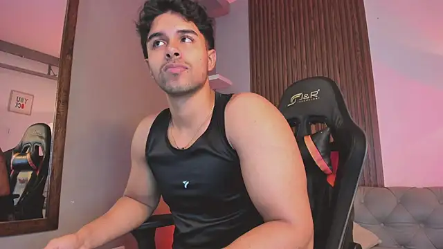 Snapshot of liam_collins21 chatting on 01/12/26, 12:01 liam collins21 online show from 01/12/26, 12:01