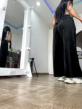 Snapshot of Lexa_queen chatting on 12/05/25, 07:45 Lexa queen online show from 12/05/25, 07:45