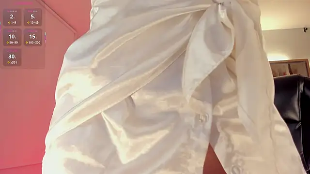 SofiaReyes1 online show from 03/23/26, 09:47