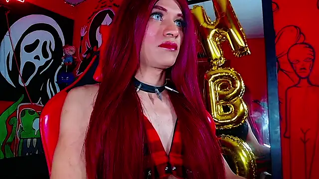 HugeDanex online show from 06/22/26, 04:04