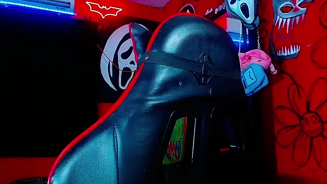 HugeDanex online show from 03/31/26, 06:59