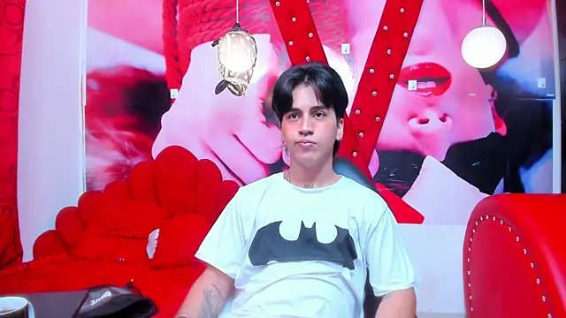 Snapshot of alex_477 chatting on 10/21/25, 11:31 alex 477 online show from 10/21/25, 11:31