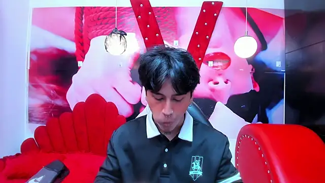 Snapshot of alex_477 chatting on 11/08/25, 11:36 alex 477 online show from 11/08/25, 11:36