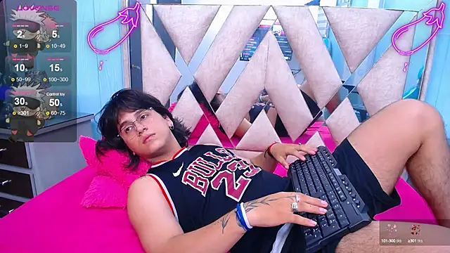 Snapshot of alex_477 chatting on 03/01/25, 05:38 alex 477 online show from 03/01/25, 05:38
