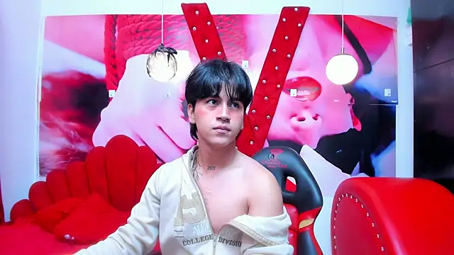 Snapshot of alex_477 chatting on 11/01/25, 11:37 alex 477 online show from 11/01/25, 11:37