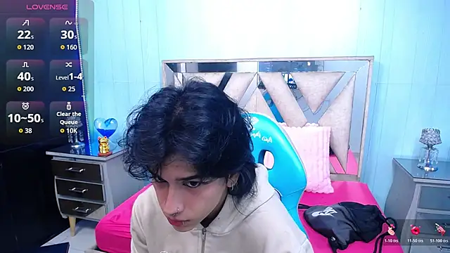 Snapshot of alex_477 chatting on 07/06/26, 11:39 alex 477 online show from 07/06/26, 11:39