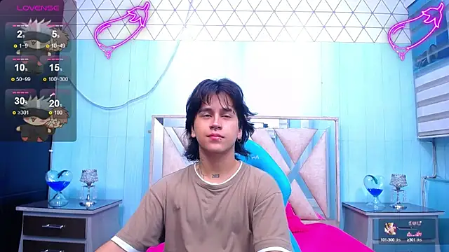 Snapshot of alex_477 chatting on 02/21/25, 11:33 alex 477 online show from 02/21/25, 11:33