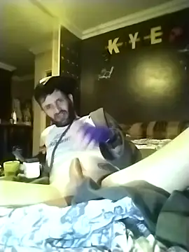 Snapshot of Nawtyslaveteen chatting on 11/17/25, 01:31 Nawtyslaveteen online show from 11/17/25, 01:31