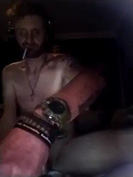 Snapshot of Nawtyslaveteen chatting on 12/17/25, 02:27 Nawtyslaveteen online show from 12/17/25, 02:27