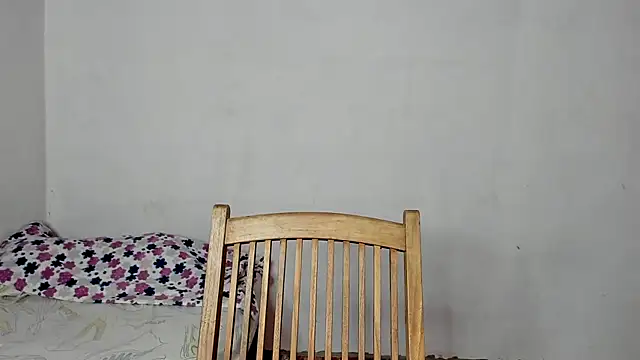 Snapshot of Jade_Dorthini chatting on 03/15/25, 06:54 Jade Dorthini online show from 03/15/25, 06:54