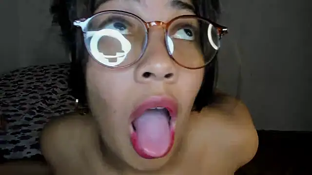 Snapshot of Jade_Dorthini chatting on 02/11/25, 12:49 Jade Dorthini online show from 02/11/25, 12:49