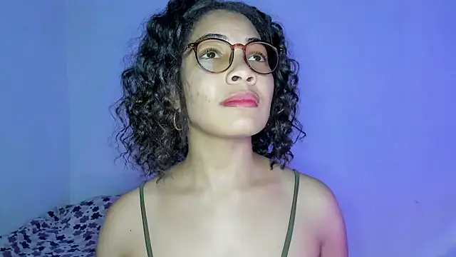 Snapshot of Jade_Dorthini chatting on 02/23/25, 04:28 Jade Dorthini online show from 02/23/25, 04:28