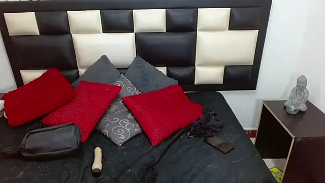 kiwii nasty online show from 11/09/25, 06:01