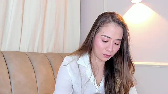 Lia walton online show from 09/20/25, 12:10