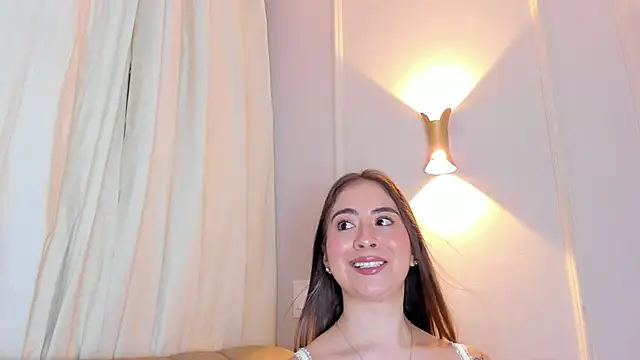 Lia walton online show from 11/05/25, 10:46