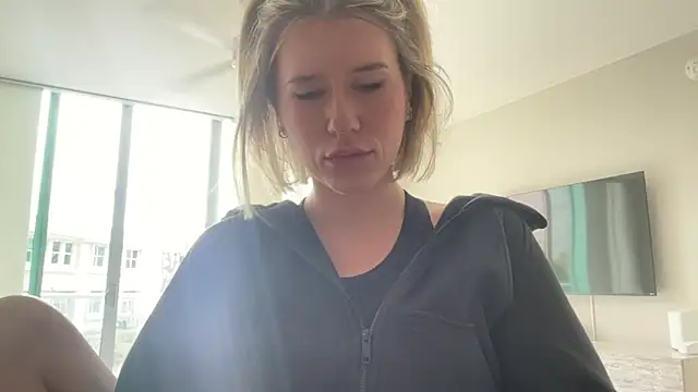 xoxoxjenn online show from 03/19/26, 06:52