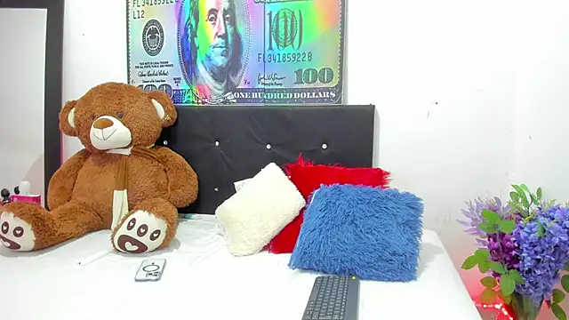 Snapshot of ZahiraEvans_ chatting on 09/30/25, 06:58 ZahiraEvans online show from 09/30/25, 06:58