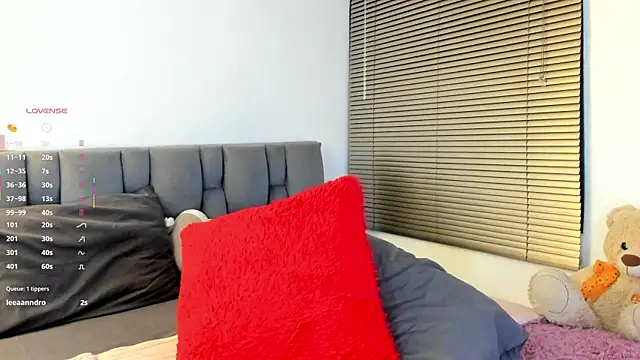 Gigi-bom online show from 04/29/26, 12:48