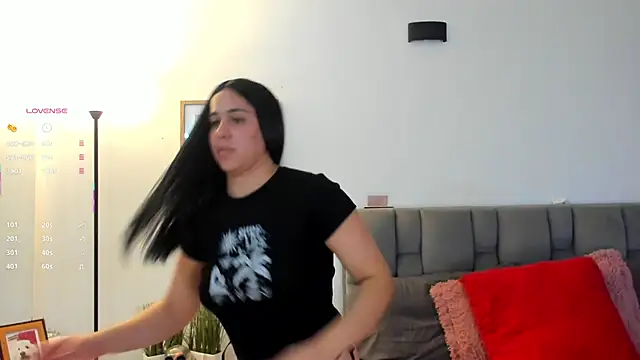 Gigi-bom online show from 04/24/26, 12:12