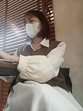 Michiko1 online show from 03/18/25, 08:06