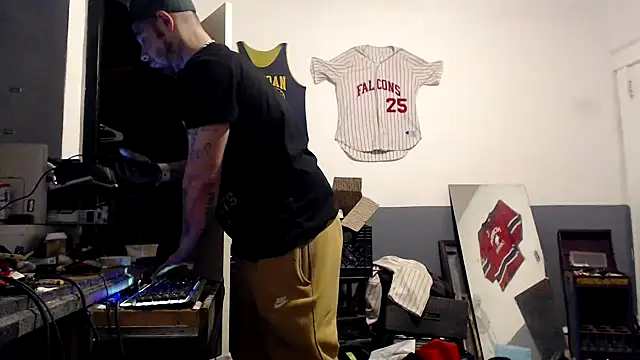 sledge901 online show from 01/09/25, 04:19