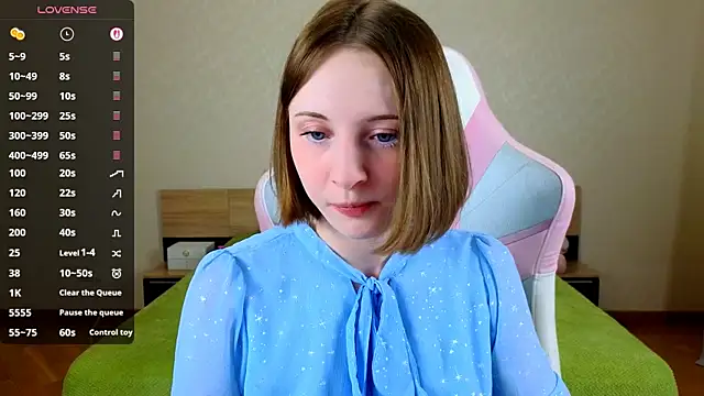 Snapshot of Cowell_Adelina chatting on 02/22/26, 09:33 Cowell Adelina online show from 02/22/26, 09:33