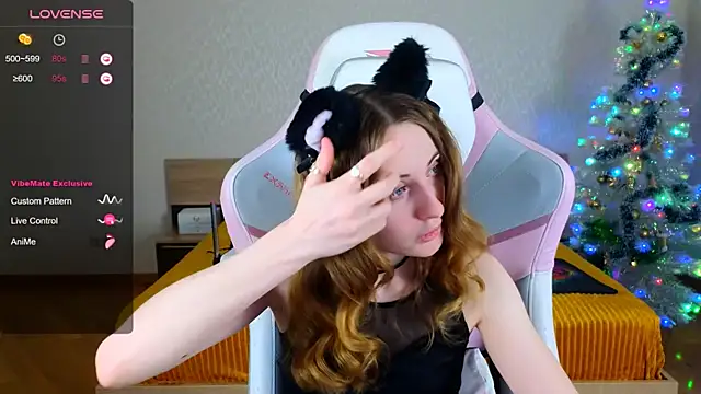 Snapshot of Cowell_Adelina chatting on 01/11/26, 09:27 Cowell Adelina online show from 01/11/26, 09:27