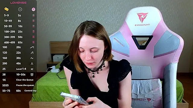 Snapshot of Cowell_Adelina chatting on 02/28/26, 09:20 Cowell Adelina online show from 02/28/26, 09:20