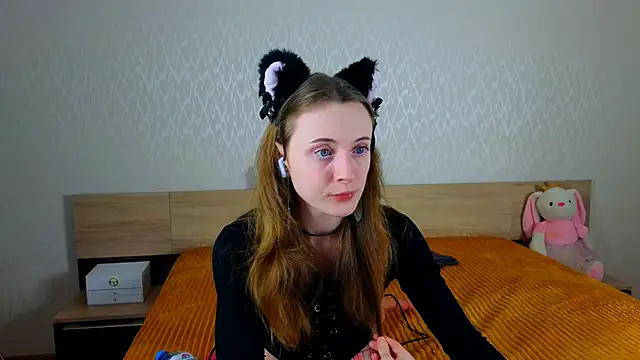 Snapshot of Cowell_Adelina chatting on 02/09/26, 09:29 Cowell Adelina online show from 02/09/26, 09:29