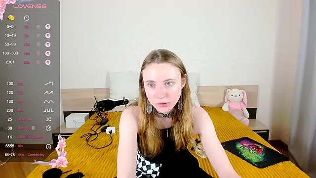 Cowell Adelina online show from 09/24/25, 09:38