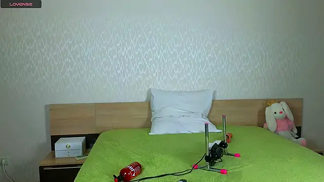 Snapshot of Cowell_Adelina chatting on 02/08/26, 09:51 Cowell Adelina online show from 02/08/26, 09:51