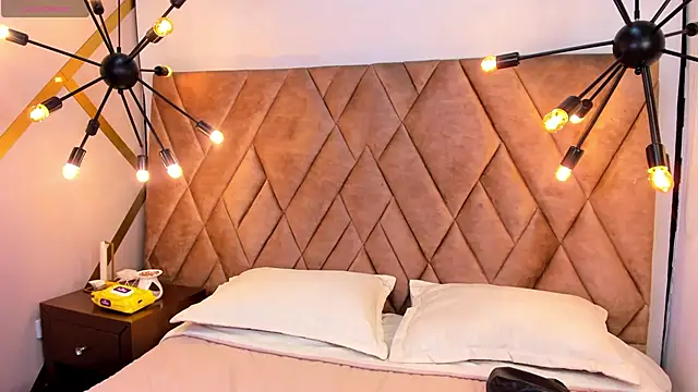 Feniix   online show from 04/18/26, 05:21