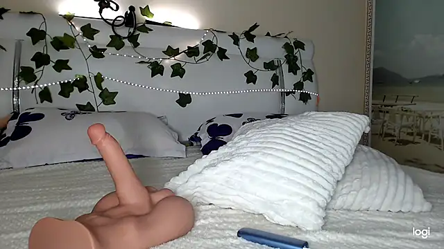 Bigboobs6930 online show from 03/14/26, 05:35