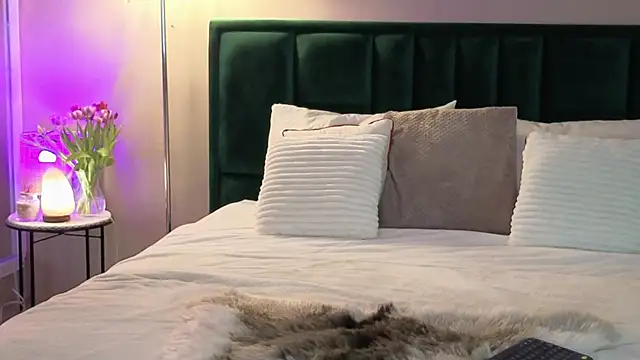 JoanneGG online show from 04/23/26, 10:44