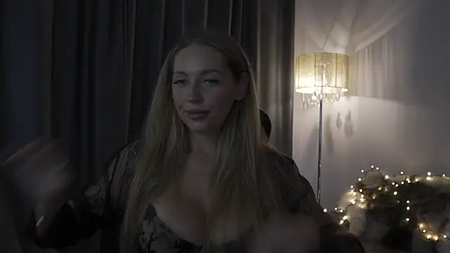 JoanneGG online show from 11/11/25, 07:25