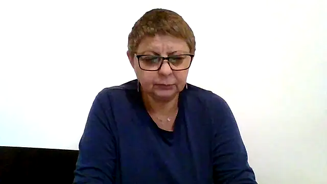 roseblak42 online show from 10/09/25, 02:17