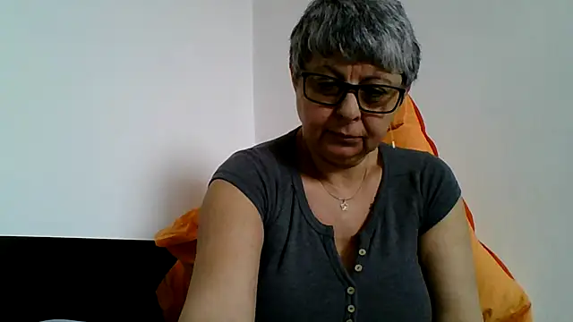 roseblak42 online show from 03/31/26, 10:50