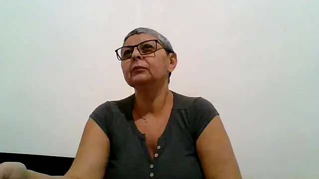 roseblak42 online show from 12/18/25, 04:55