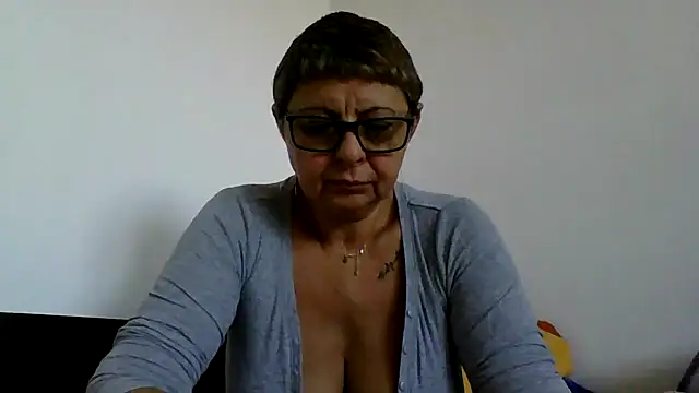 roseblak42 online show from 10/23/25, 01:43