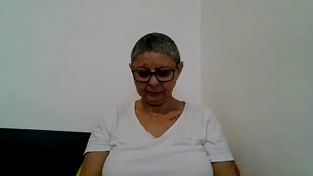 roseblak42 online show from 11/23/25, 07:18