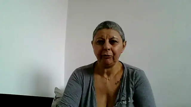 roseblak42 online show from 12/02/25, 09:55