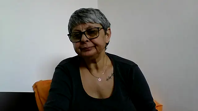 roseblak42 online show from 03/25/26, 10:14