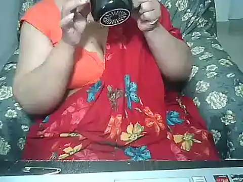 Snapshot of Punambhabisexy chatting on 03/18/25, 11:20 Punambhabisexy online show from 03/18/25, 11:20