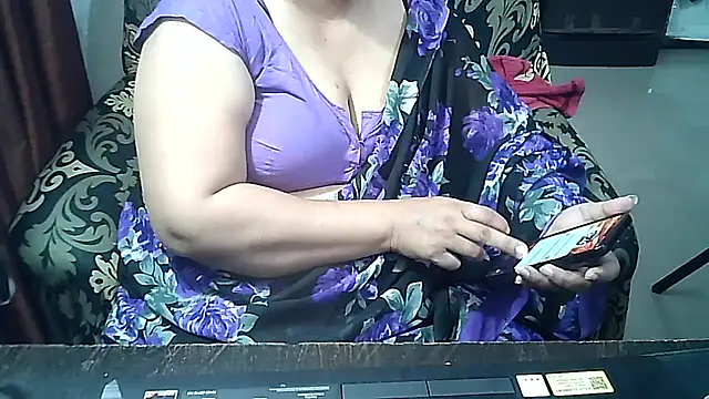 Snapshot of Punambhabisexy chatting on 11/29/25, 04:18 Punambhabisexy online show from 11/29/25, 04:18