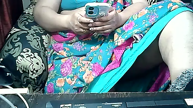 Snapshot of Punambhabisexy chatting on 10/11/25, 09:38 Punambhabisexy online show from 10/11/25, 09:38