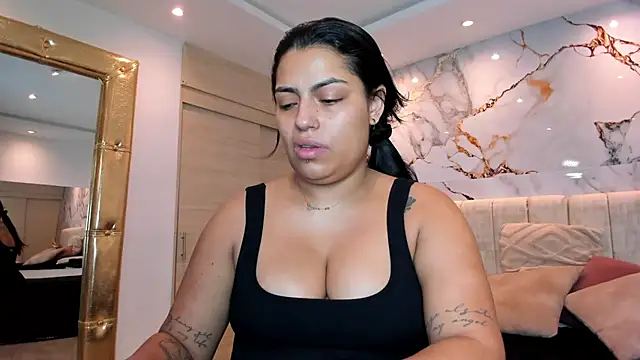 kiana cream online show from 06/01/26, 11:54